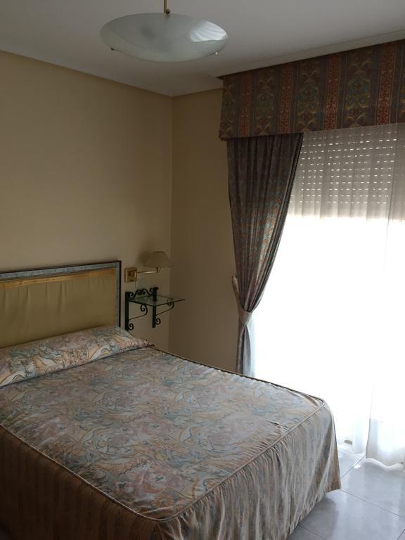 Hotel Restaurante Derby カルバジーニョ 部屋 写真