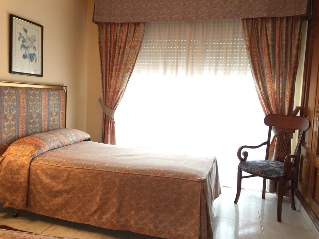 Hotel Restaurante Derby カルバジーニョ エクステリア 写真