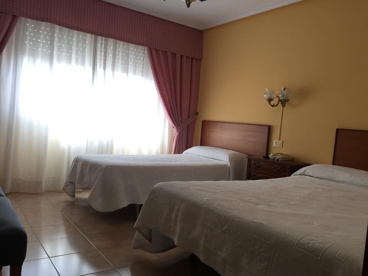 Hotel Restaurante Derby カルバジーニョ エクステリア 写真