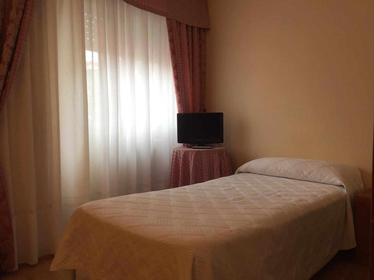 Hotel Restaurante Derby カルバジーニョ エクステリア 写真